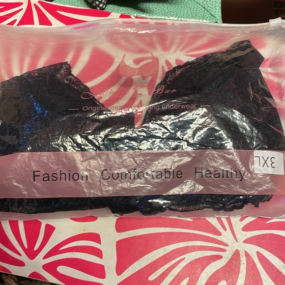 NEW Black Triple clasp BRA soft no lines back size says 3XL chine it’s a Med fit - Picture 8 of 9
